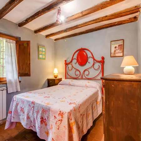 With Garden And Shared Pool Holiday home Migliorini