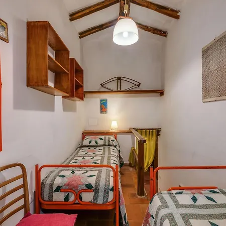 With Garden And Shared Pool Holiday home Migliorini