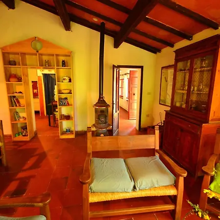 Holiday home With Garden And Shared Pool *